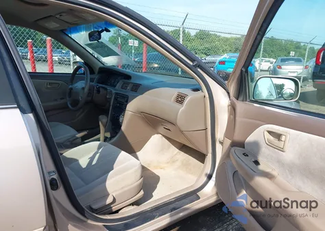 2001 Toyota Camry Ce from USA, damaged, VIN 4T1BG22K71U098884